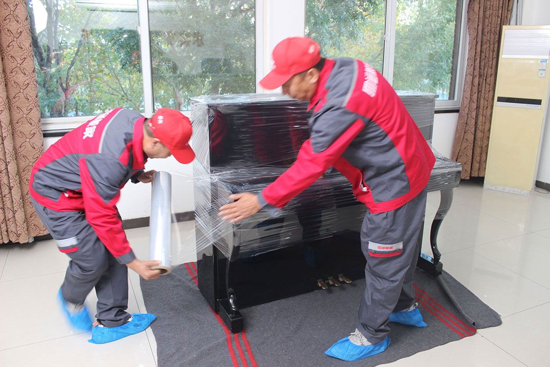 義烏鋼琴搬運專業服務 義烏喬喜搬家公司專業搬運鋼琴現場