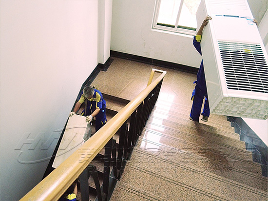 義烏搬家公司空調拆裝現場